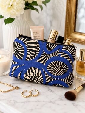 Estee Lauder Makeup and Cosmetic Pouch